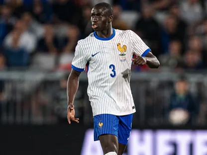 الإصابة تحرم ميندي من معسكر المنتخب الفرنسي