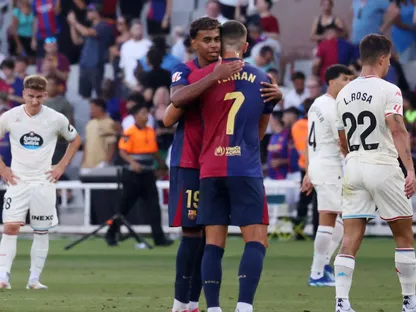 برشلونة يثير القلق في ريال مدريد بعد بداية مثالية في الليجا