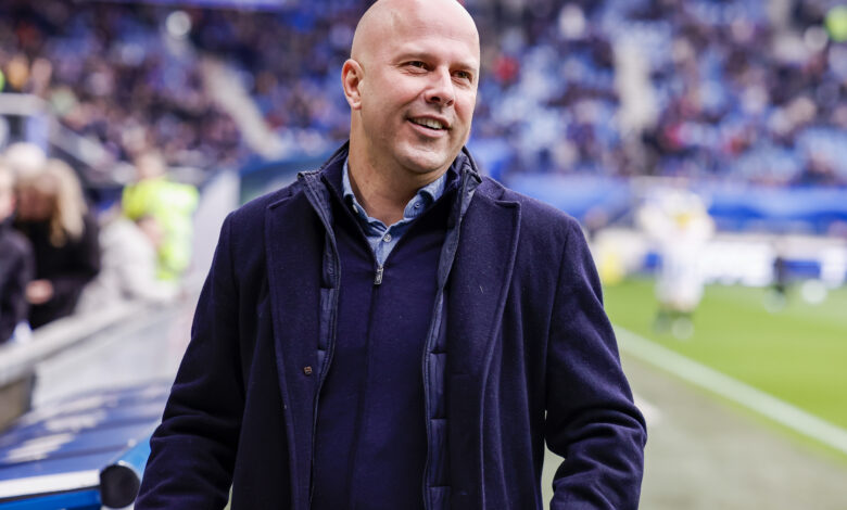 آرني سلوت يتحدث عن مواجهة ليفربول وميلان في دوري أبطال أوروبا