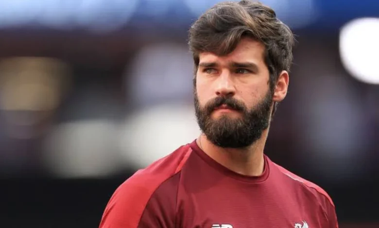 أليسون يعود للمشاركة مع ليفربول في مباراة ولفرهامبتون