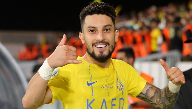 تيليس ينضم إلى بوتافوجو بعد فسخ عقده مع النصر