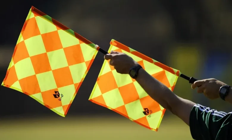 الاتحاد الهولندي يدرس إلغاء التسلل للحد من العنف