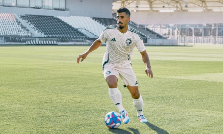 المنتخب السعودي يدشن الأطقم الرسمية للموسم الجديد