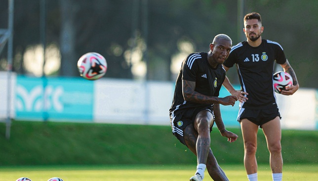 النصر السعودي يفسخ عقد أليكس تيليس بالتراضي