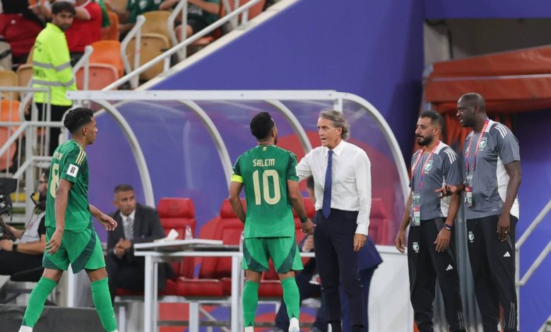 انتقادات واسعة تلاحق مانشيني بعد التعادل مع إندونيسيا في تصفيات آسيا