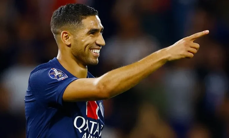 باريس سان جيرمان يسعى لتجديد عقد أشرف حكيمي