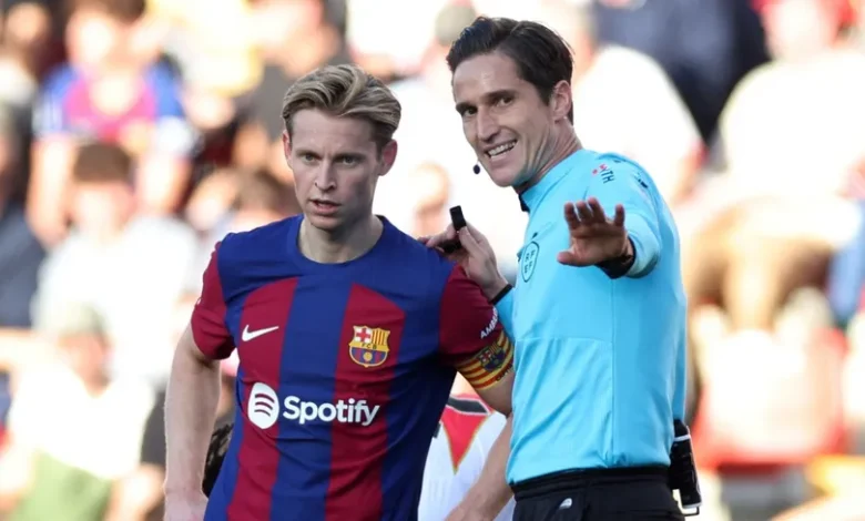 برشلونة يتوصل لتسوية مالية مع دي يونغ