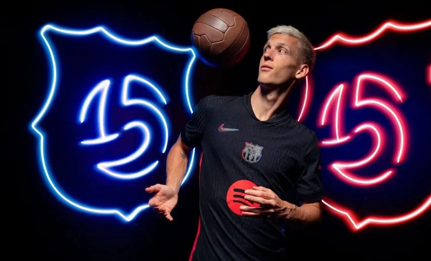 برشلونة يكشف عن الطاقم الثاني للموسم 2024-2025 باللون الأسود