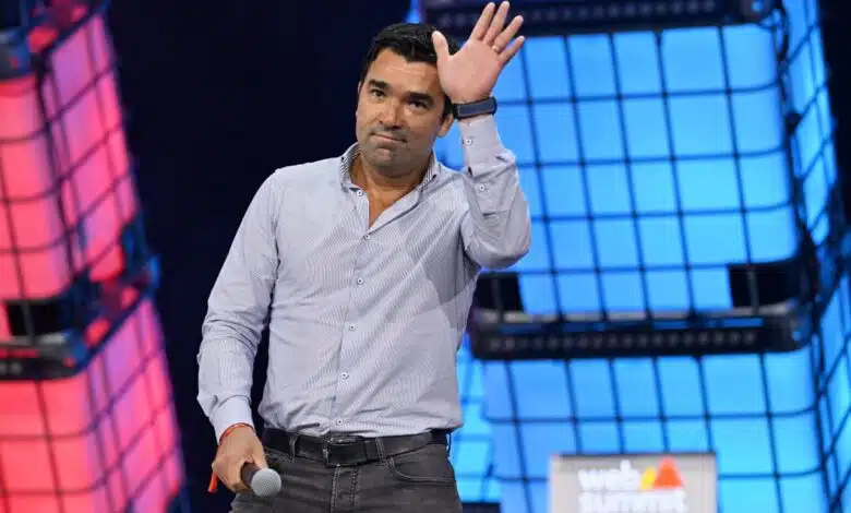 برشلونة ينفي شائعات رحيل ديكو عن منصبه كمدير رياضي