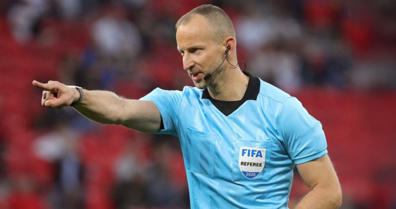 بوجنار يدير مباراة الهلال والرياض في دوري روشن