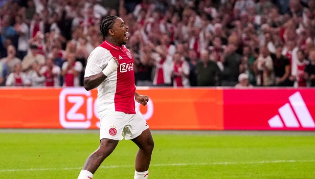 بيرجوين يكشف كواليس انتقاله إلى نادي الاتحاد