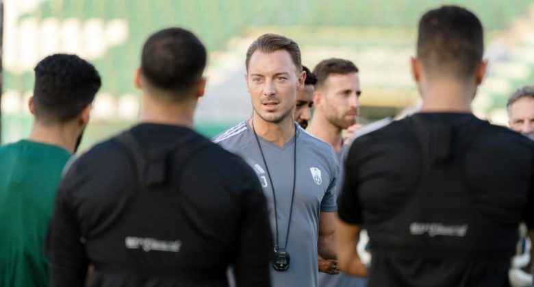 تحديد مشاركة رياض محرز في الكلاسيكو بين الأهلي والنصر