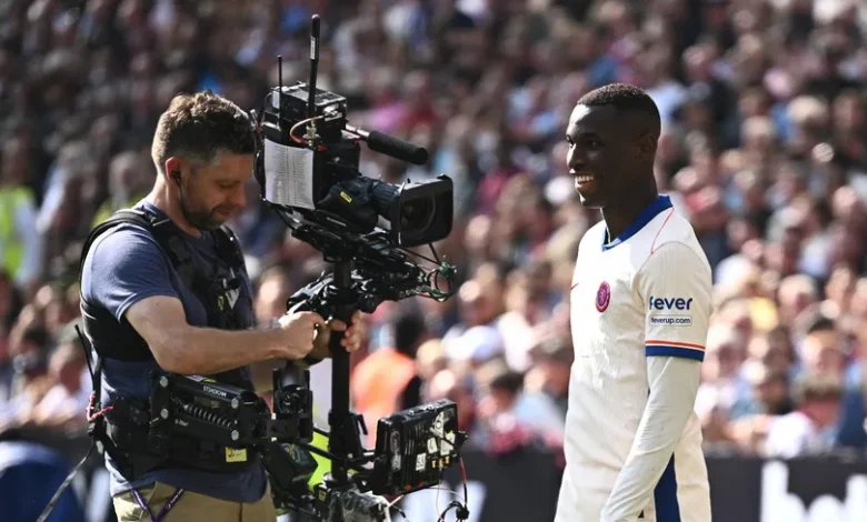 جاكسون يتفوّق على محمد صلاح في البريميرليج