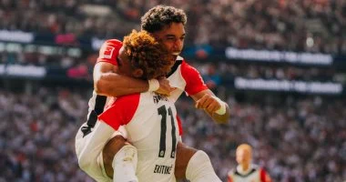 رابطة الدوري الألماني تشيد بتألق مرموش في فوز فرانكفورت على هوفنهايم