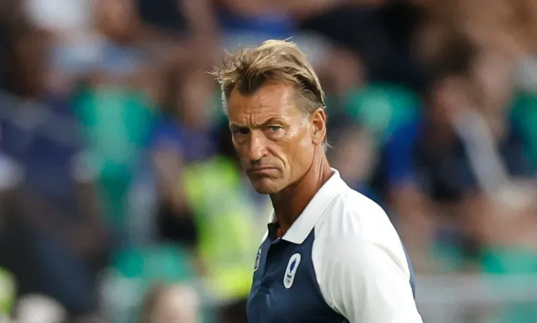 رونار يتجنب الحديث عن عودته لتدريب السعودية ويشير إلى “مستقبل مشرق” للأخضر