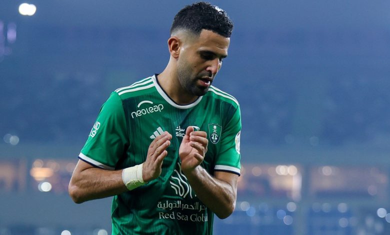 رياض محرز يعود إلى الأهلي للتأهيل قبل كلاسيكو الدوري السعودي