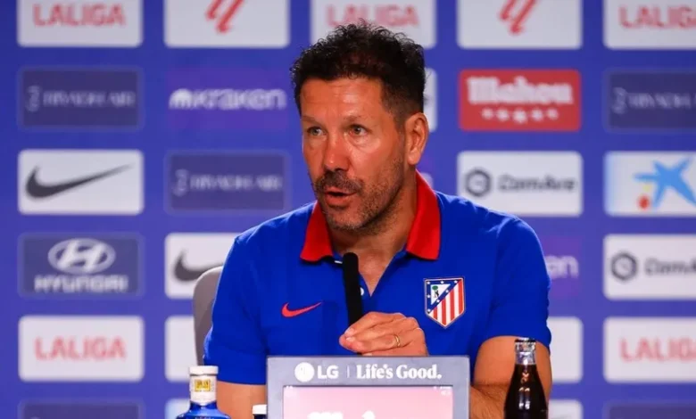 سيميوني: أتلتيكو مدريد في مرحلة انتقالية بعد تعاقدات الصيف