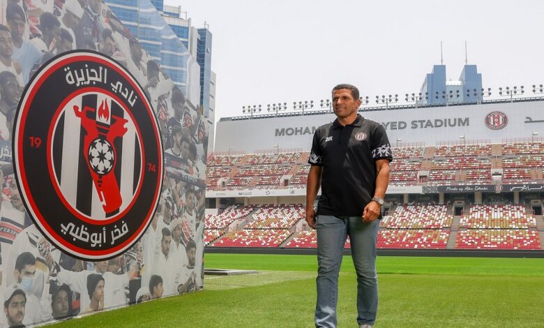 شبح الإقالة يهدد عموتة مدرب الجزيرة الإماراتي