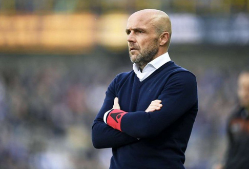 شرودر يُثني على انطلاقة النصر القوية في الدوري الإماراتي: “اللاعبون جائعين كرويًا”