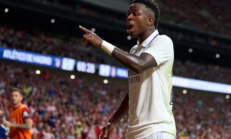 فينيسيوس من ميسي إلى رونالدو.. تغيير القناعات