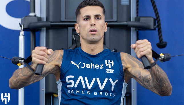 جواو كانسيلو يظهر لأول مرة في تدريبات الهلال