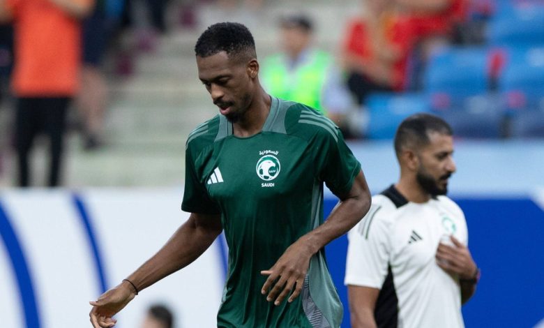 كنو يعتذر للجماهير بعد البطاقة الحمراء في مواجهة السعودية والصين