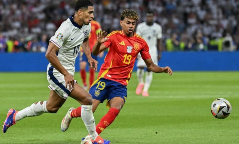 لامين يامال.. حلم يطارد موهبة برشلونة