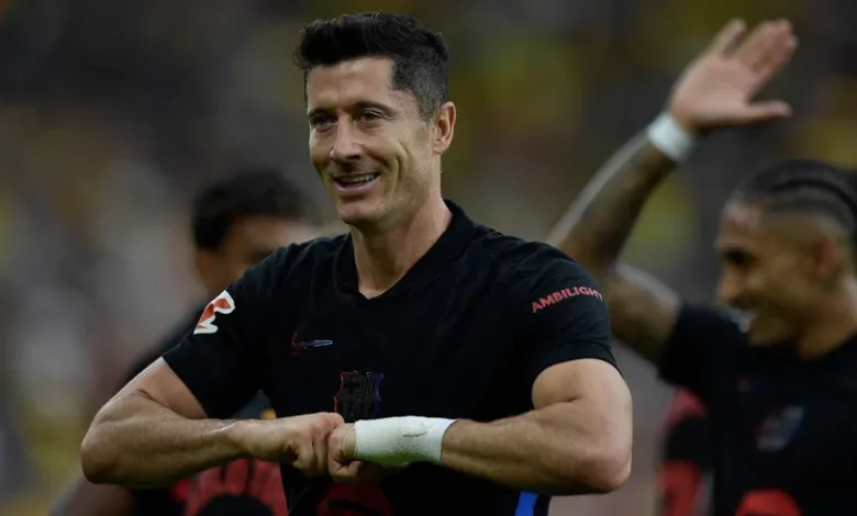 ليفاندوفسكي: برشلونة بحاجة لمزيد من التمريرات الحاسمة