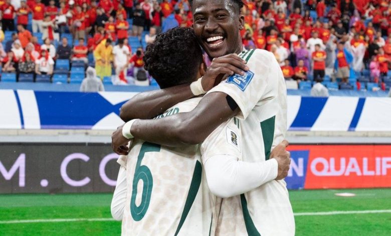 مانشيني وكادش يحتفلان بفوز السعودية الثمين على الصين في تصفيات مونديال 2026