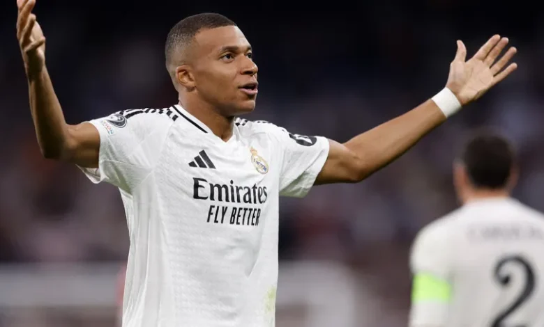 مبابي يغيب عن ريال مدريد بسبب إصابة في الفخذ