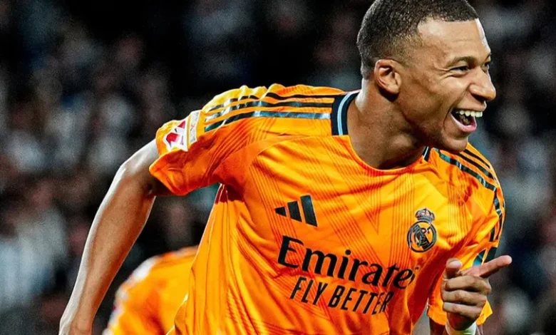 مبابي.. أفضل لاعب للمرة الثانية على التوالي