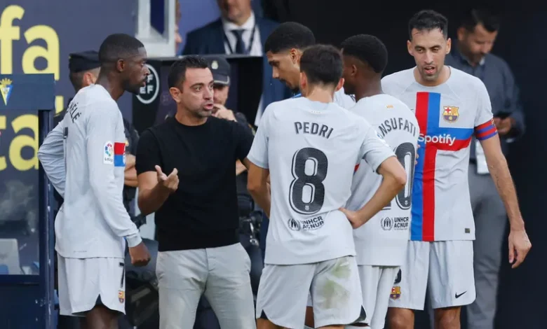 هيرنانديز يعبر عن استيائه من تصريحات بيدري حول فليك