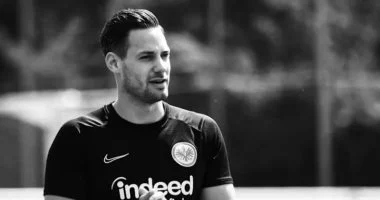 وفاة مدرب فريق تحت 19 عامًا في فرانكفورت إثر حادث مروري