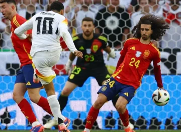 يويفا يعترف بخطأ تحكيمي في مباراة ألمانيا وإسبانيا