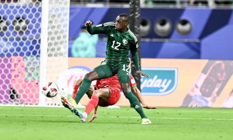 منتخب السعودية يستدعي لاعب الأهلي بدلًا من سعود عبد الحميد