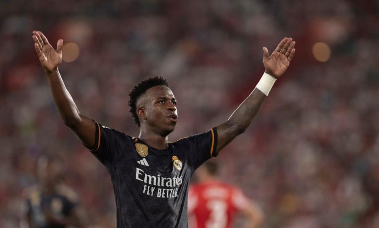 فينيسيوس جونيور يُمارس تعويذة الـ “أبرا كادابرا” للفوز بالكرة الذهبية