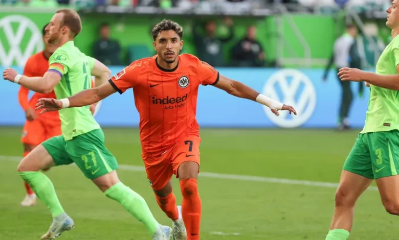 آينتراخت يسعى لتمديد عقد عمر مرموش بعد تألقه