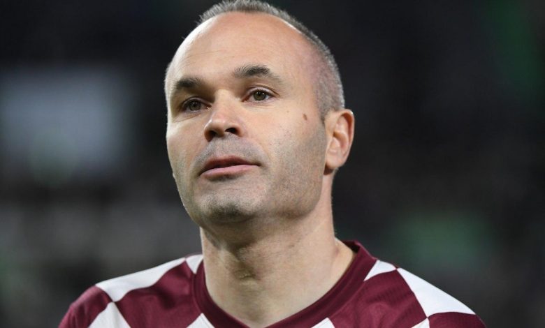 مؤتمر إنييستا الوداعي في برشلونة بعد اعتزاله كرة القدم