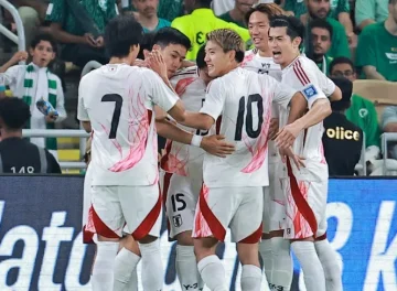 السعودية تتلقى الهزيمة الأولى في تصفيات آسيا أمام اليابان