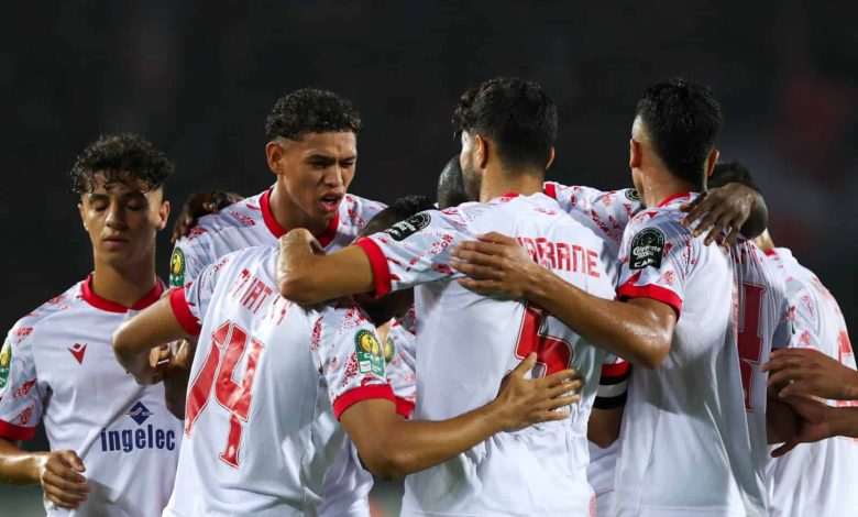 الوداد المغربي يُخطط لاستعادة طريد الدوري الإماراتي