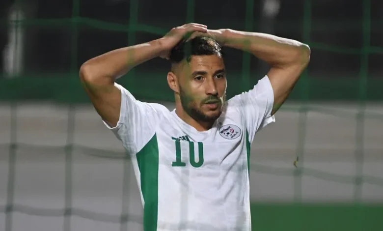 بلايلي يثير الجدل بعد استبعاده من منتخب الجزائر