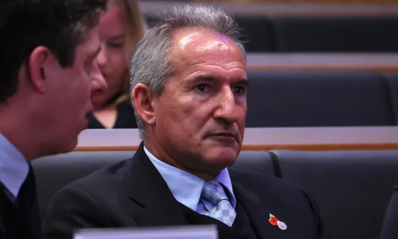 تشيكي بيغريستين يعلن رحيله عن مانشستر سيتي