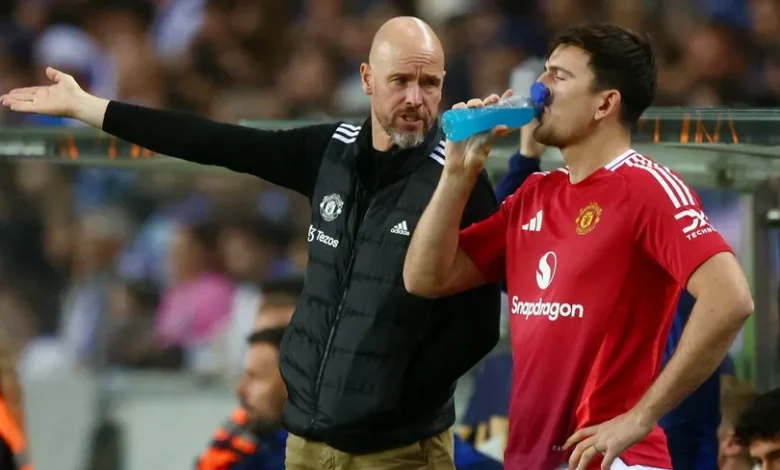 تن هاغ يدعو جماهير مانشستر يونايتد للصبر قبل مواجهة أستون فيلا