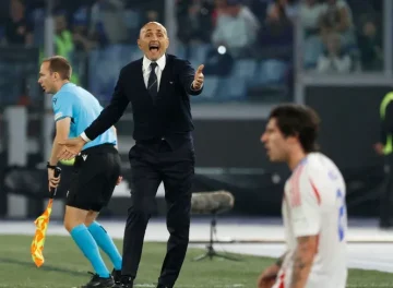 سباليتي: إيطاليا واجهت صعوبات أمام بلجيكا بسبب النقص العددي