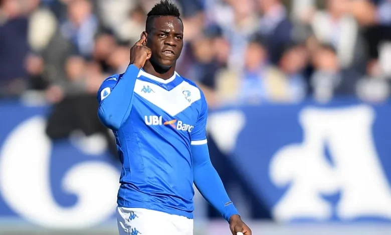 عودة ماريو بالوتيلي إلى سوق الانتقالات بعد إصابة زاباتا