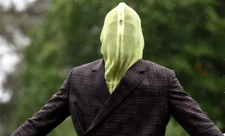 كوناتي يفاجئ الجميع بقناع كامل في تدريبات منتخب فرنسا