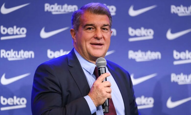 لابورتا في موقف محرج خلال وداع إنييستا