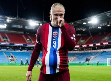 هالاند يقود النرويج للفوز ويصبح الهداف التاريخي